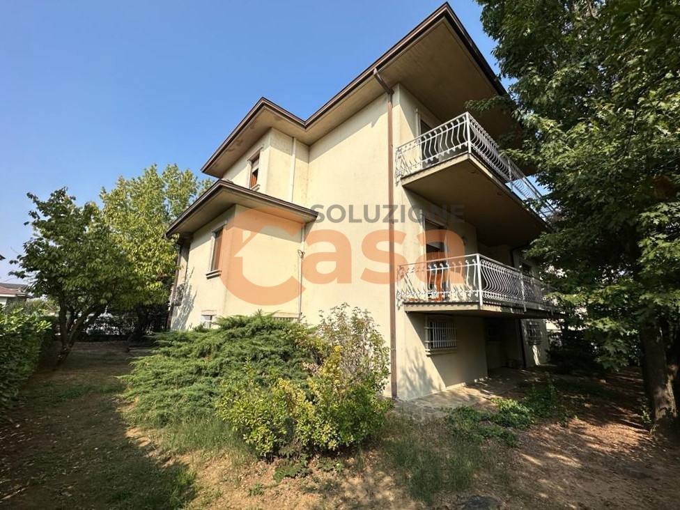 Villa in vendita a Piacenza