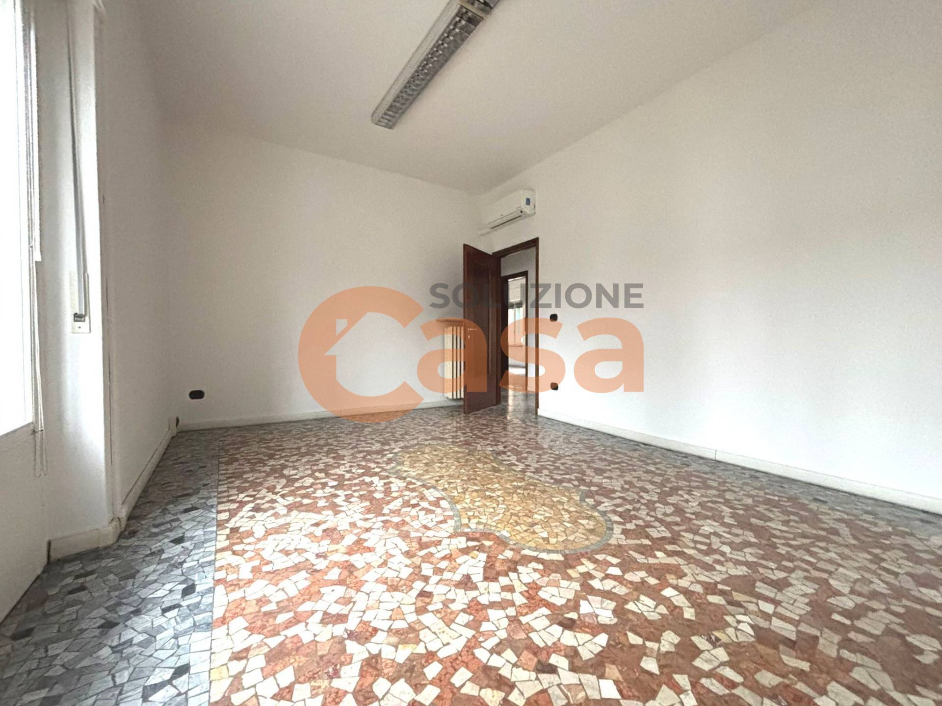 Studio/Ufficio in affitto a Piacenza, B.ra Genova