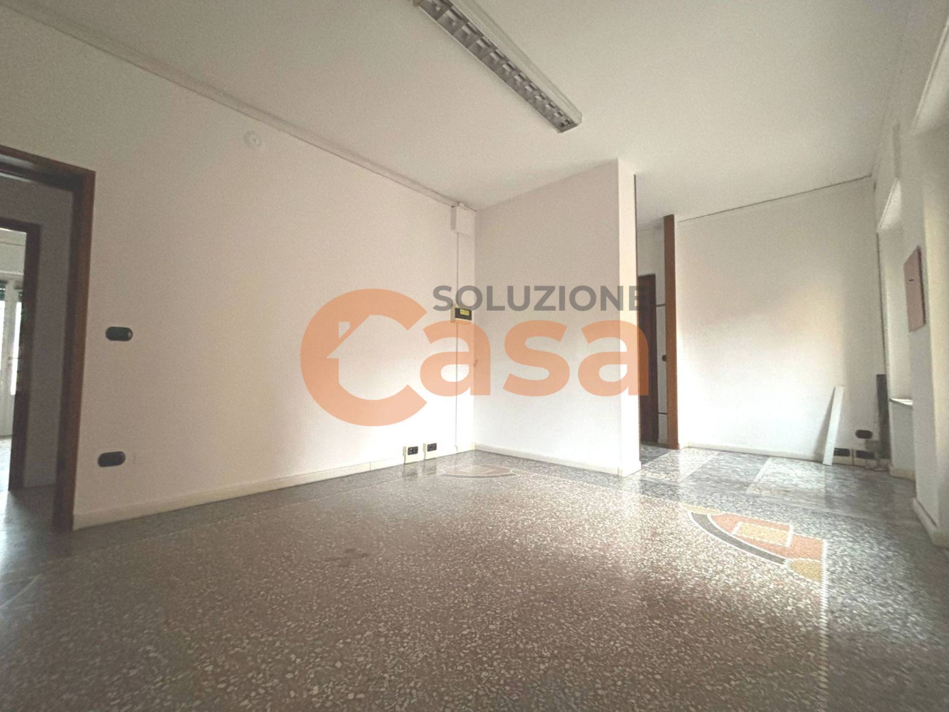 Studio/Ufficio in affitto a Piacenza, B.ra Genova