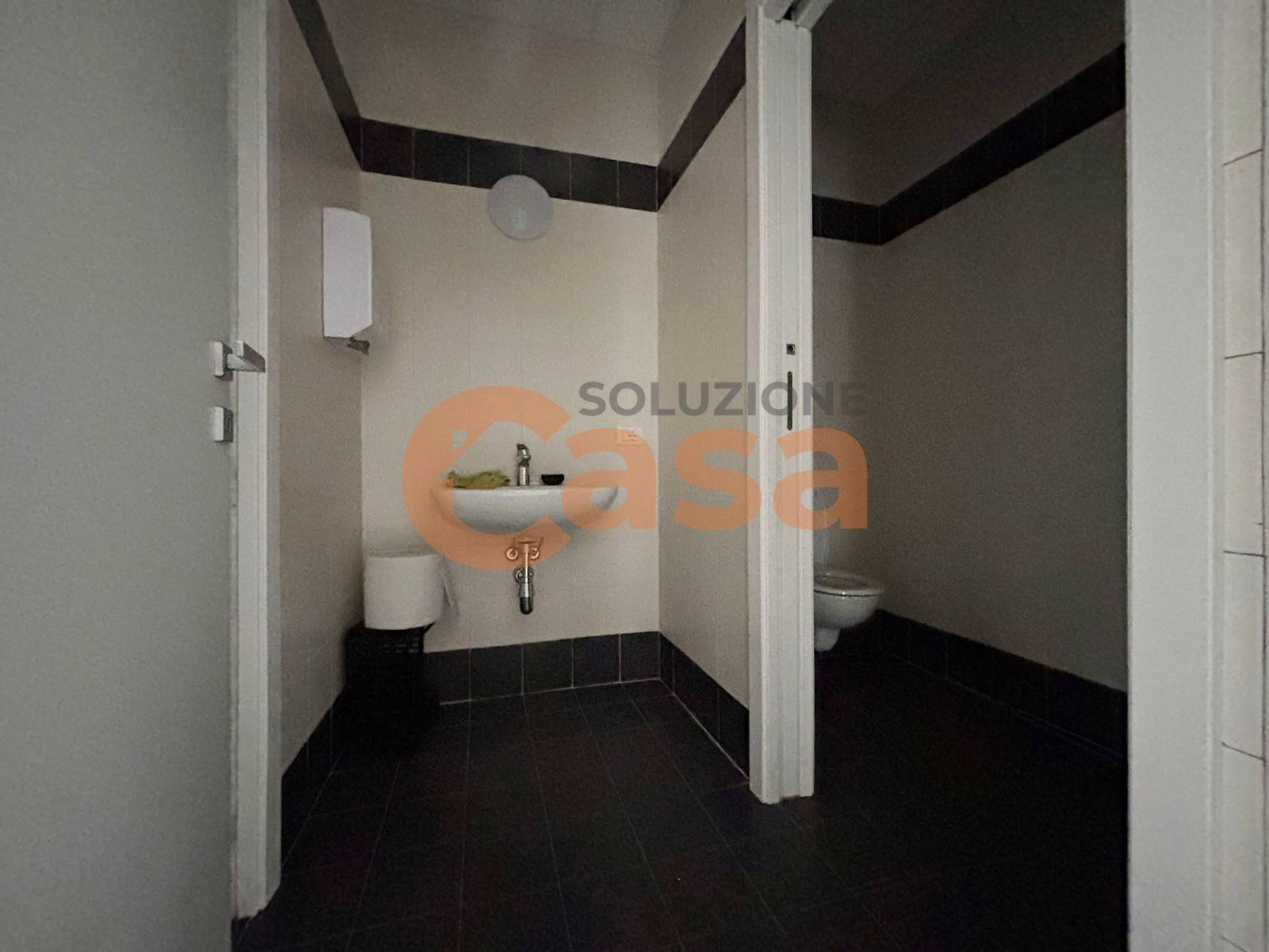 Studio/Ufficio in affitto a Piacenza, Zona stadio