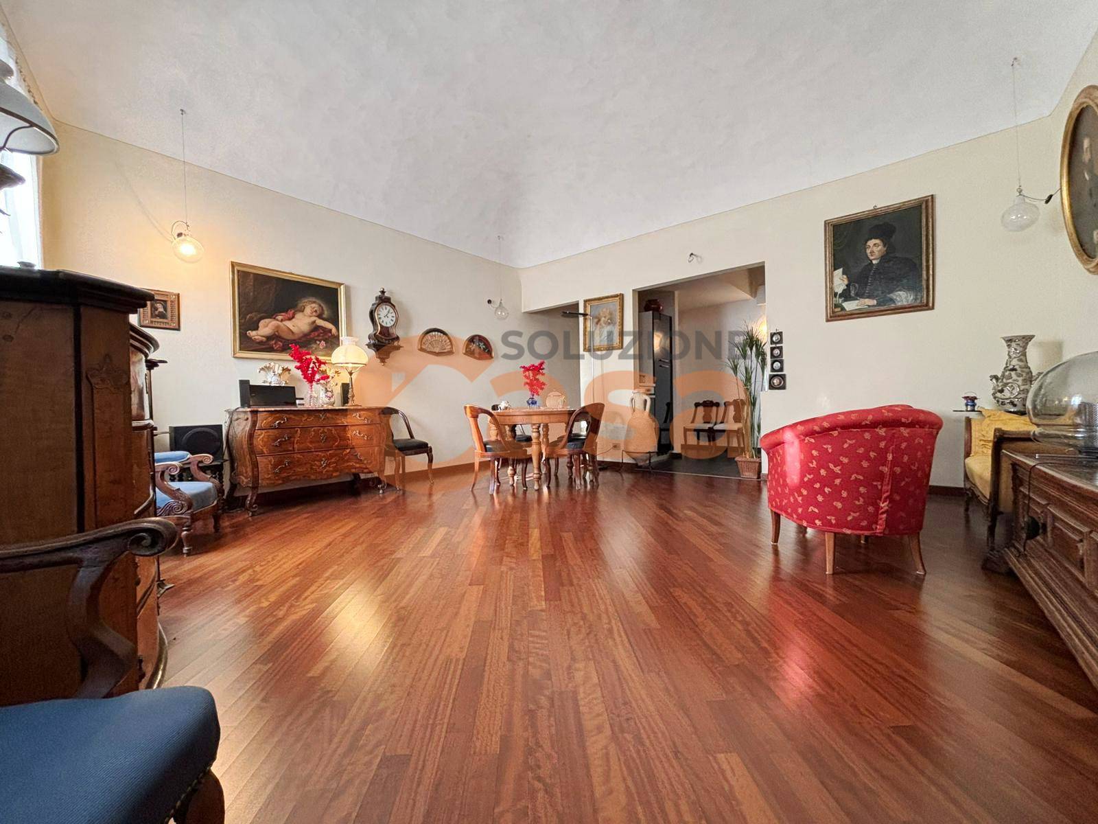 Appartamento in vendita a Piacenza, Centro storico