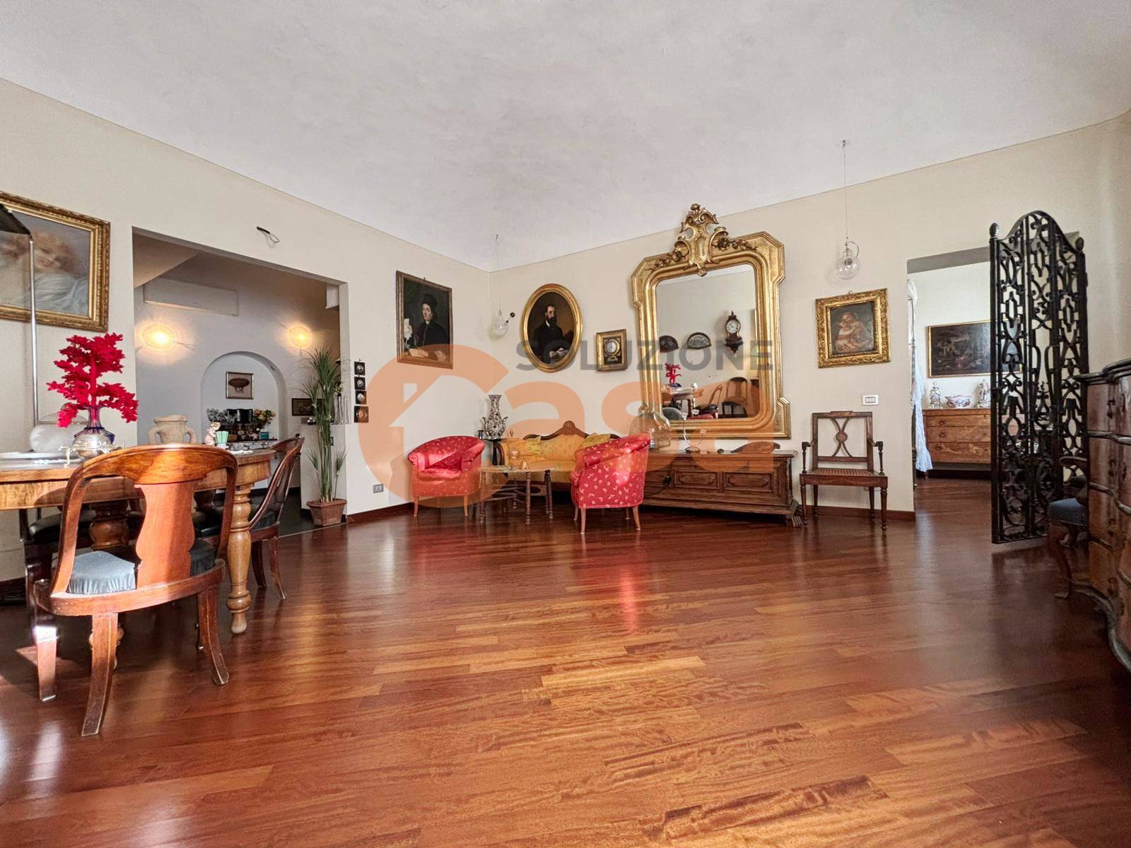 Appartamento in vendita a Piacenza, Centro storico