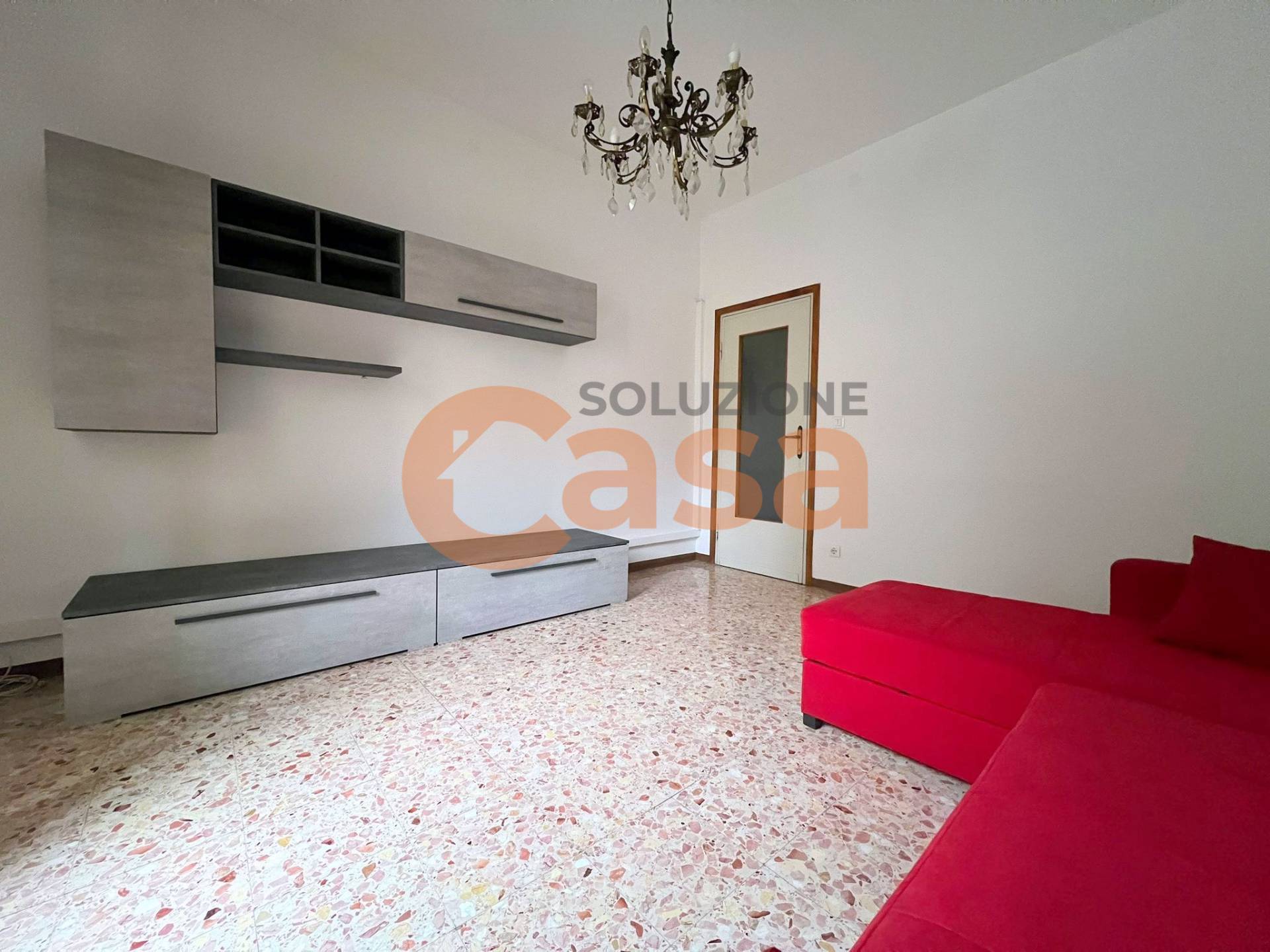 Appartamento in affitto a Piacenza, Viale Dante