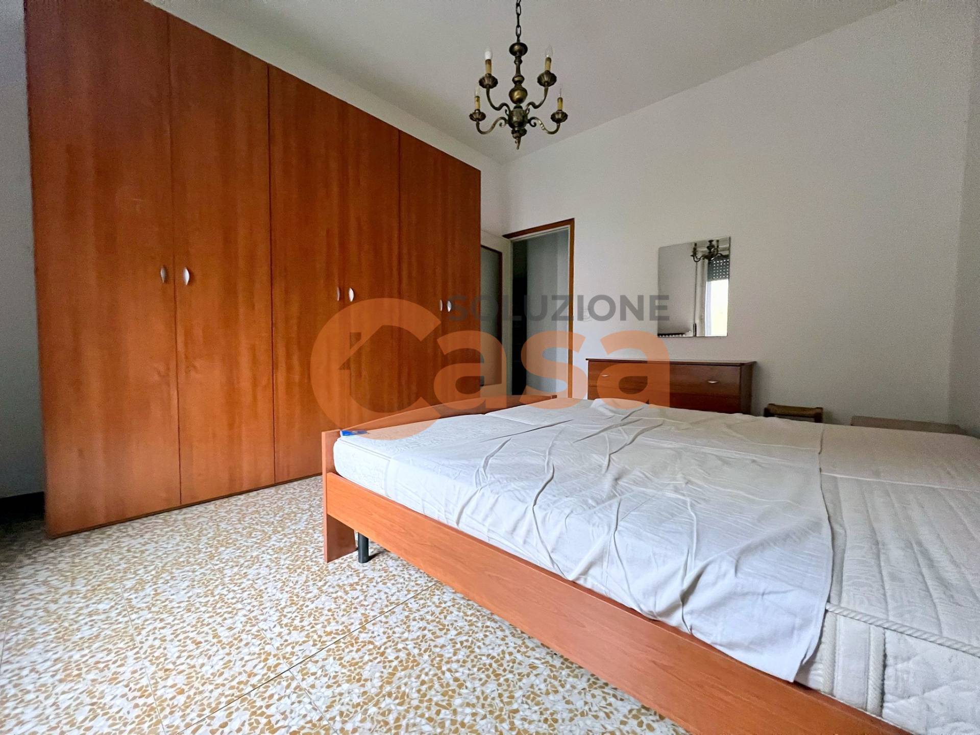 Appartamento in affitto a Piacenza, Viale Dante