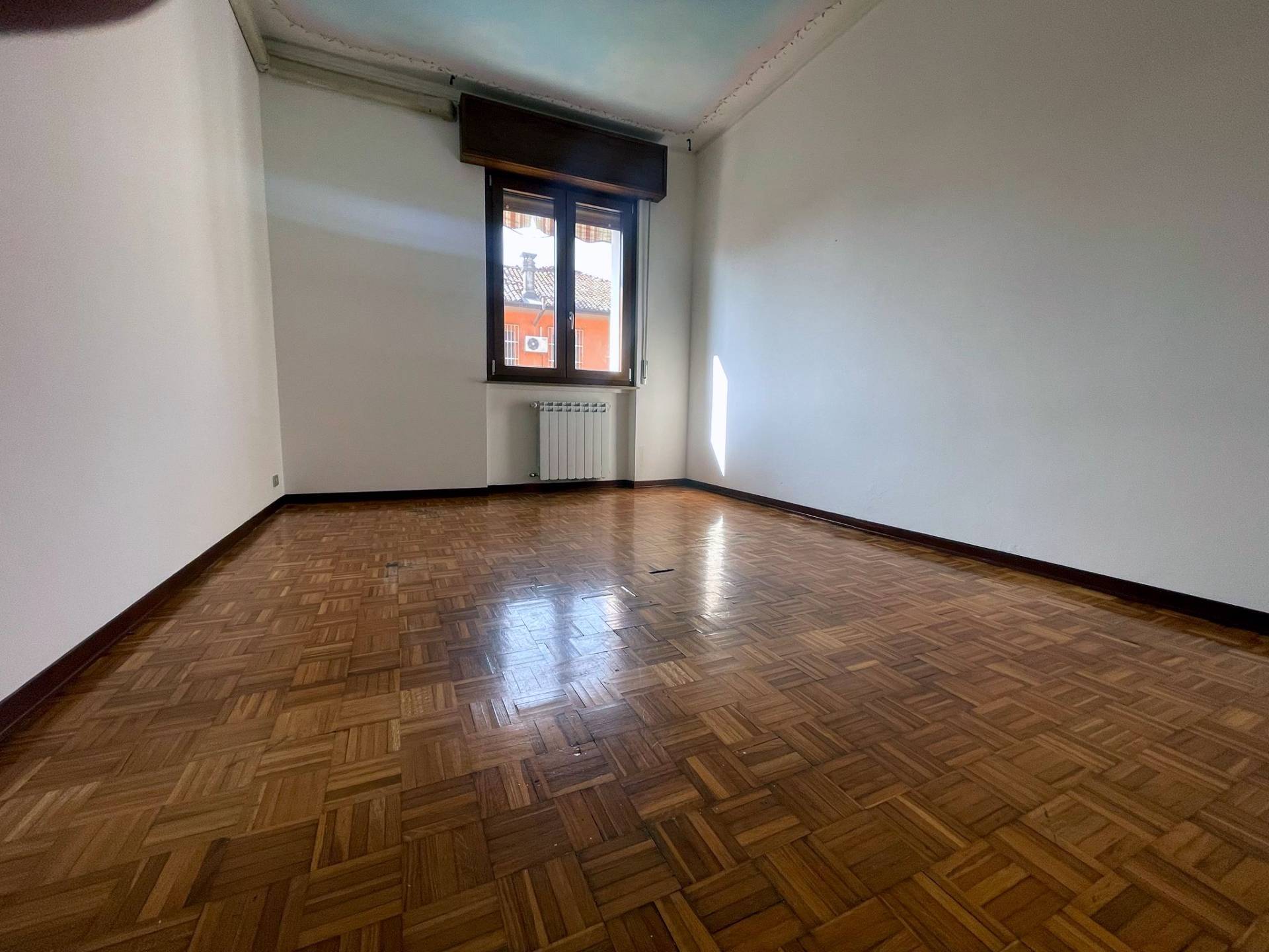 Appartamento in affitto a Piacenza, Quart. 2000