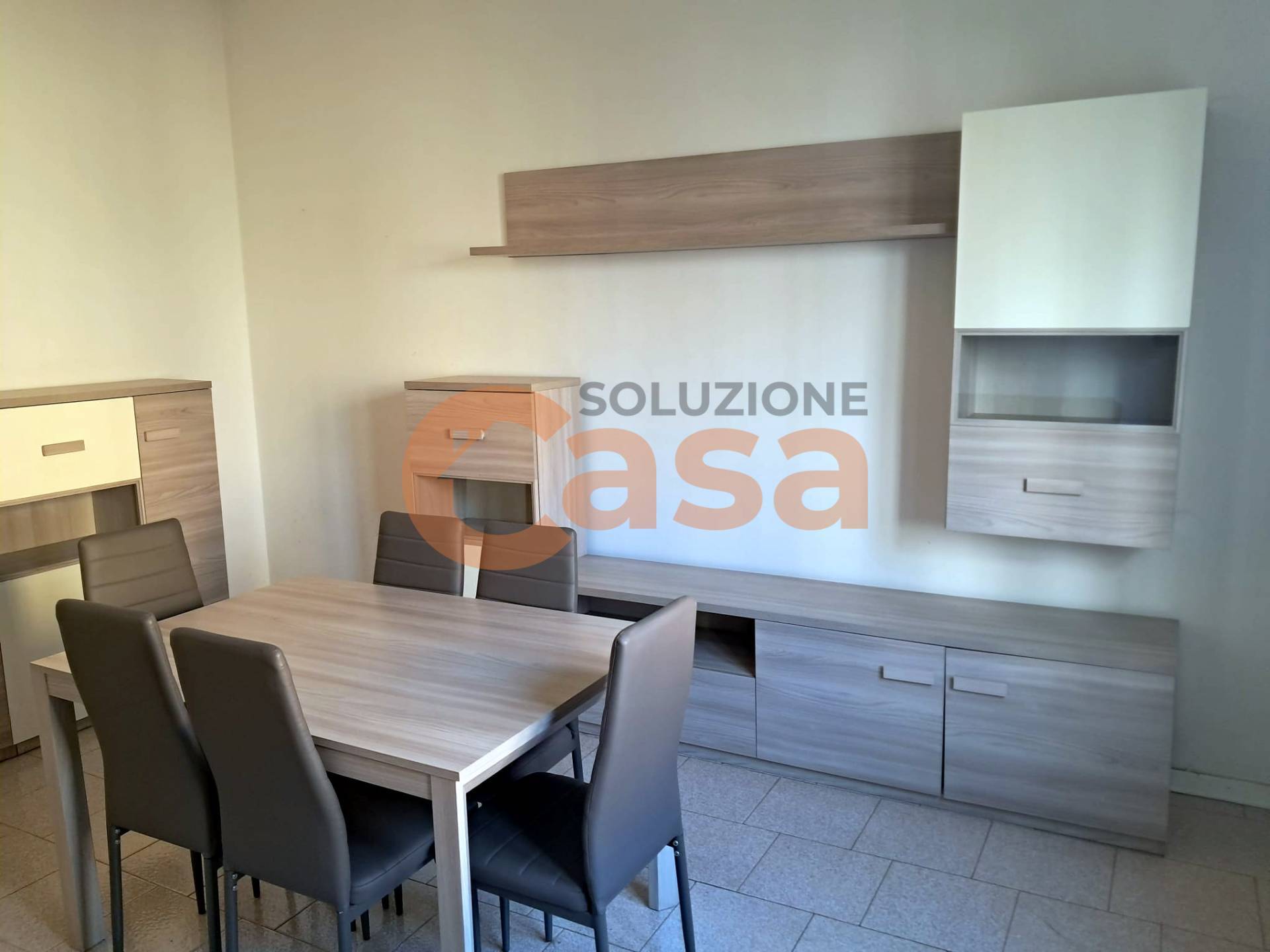 Appartamento in vendita a Piacenza, Infrangibile