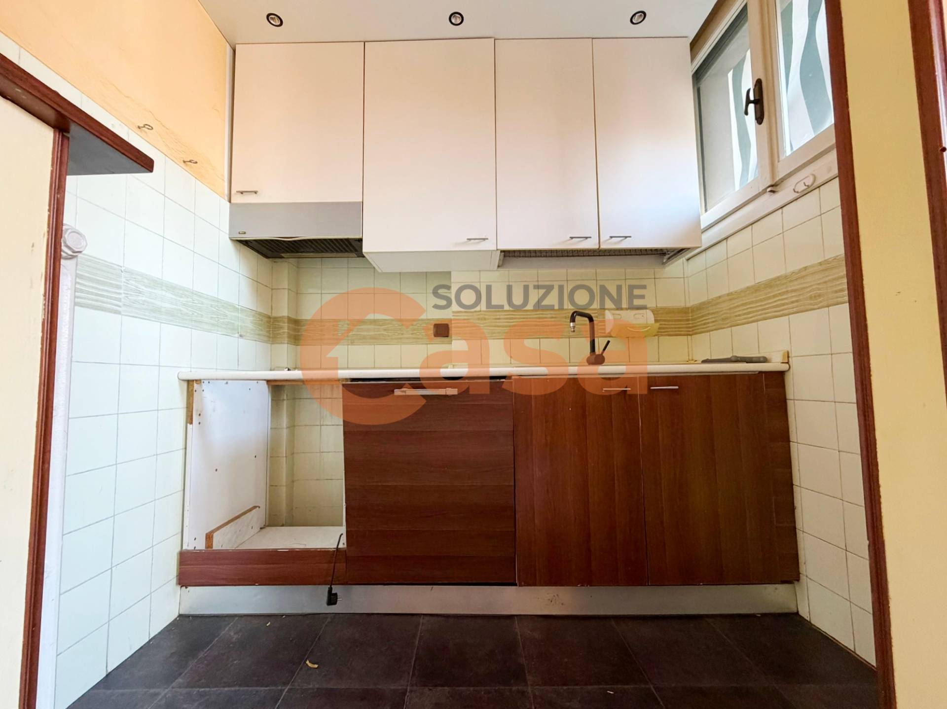 Appartamento in vendita a Piacenza, Viale Dante