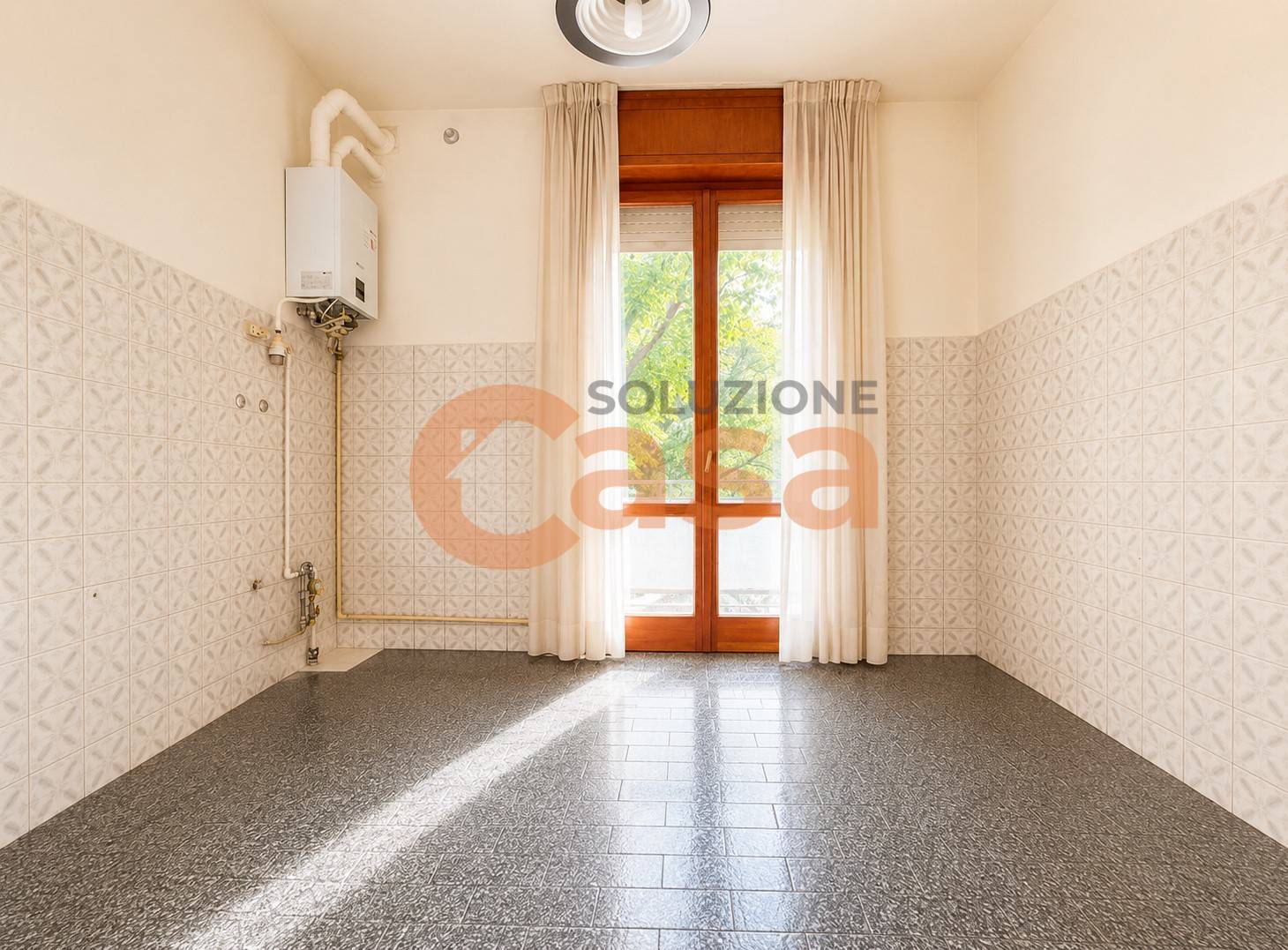 Appartamento in vendita a Piacenza, Viale Dante
