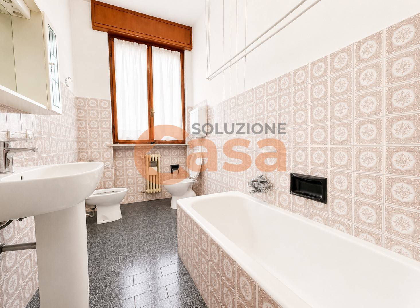Appartamento in vendita a Piacenza, Viale Dante