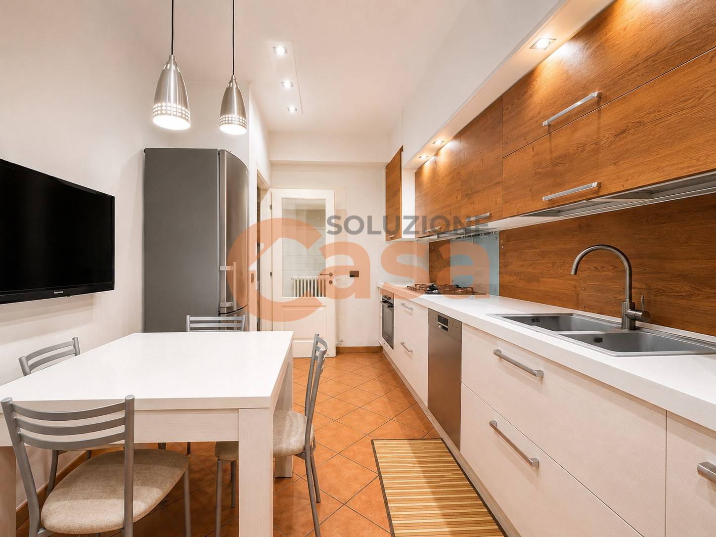 Appartamento in vendita a Piacenza, Viale Dante