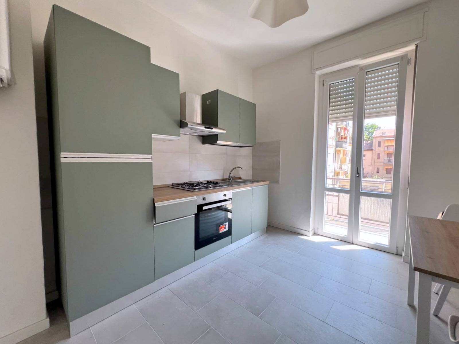 Appartamento in affitto a Piacenza, Viale Dante