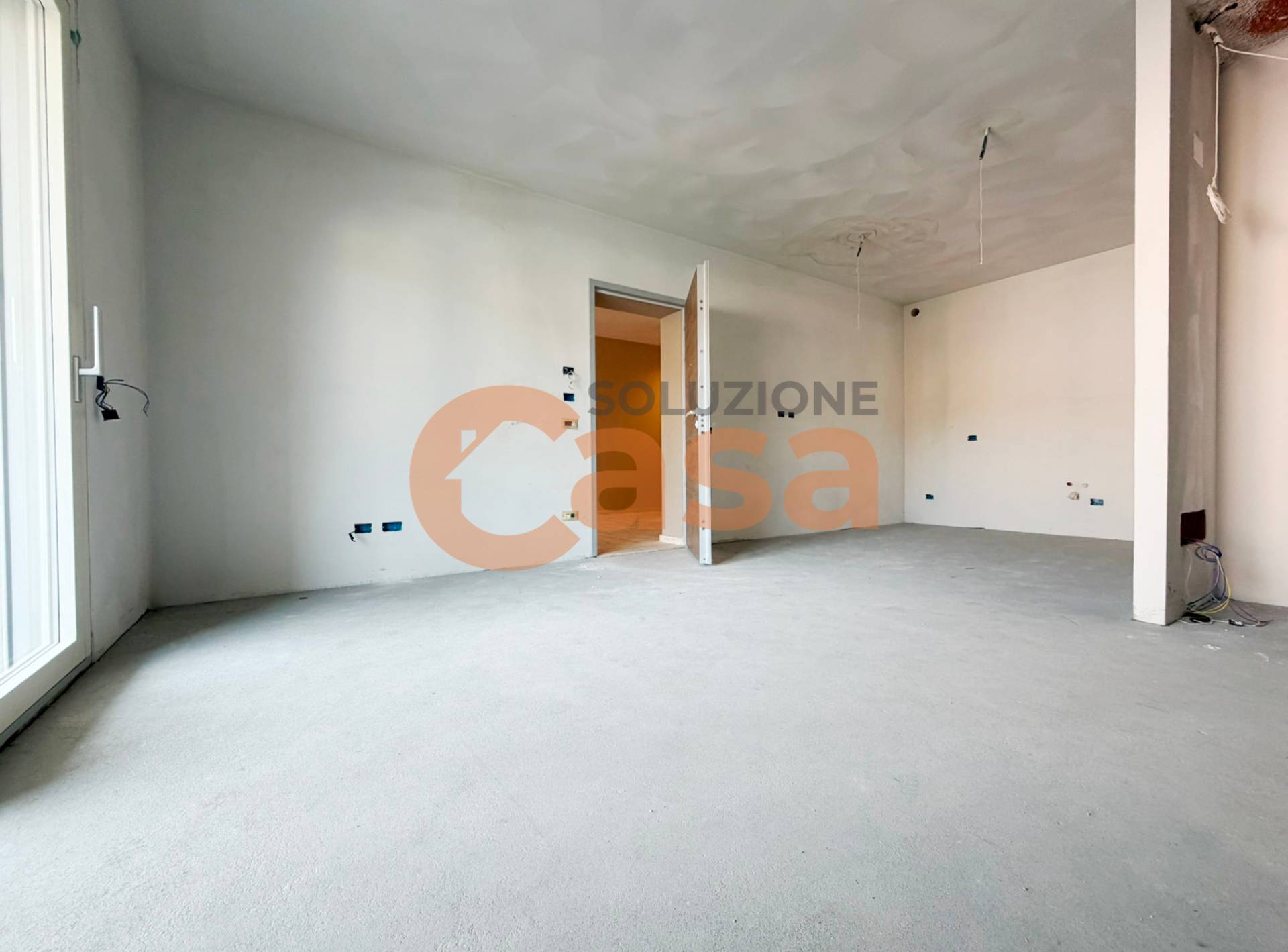 Appartamento in vendita a Piacenza, Viale Dante