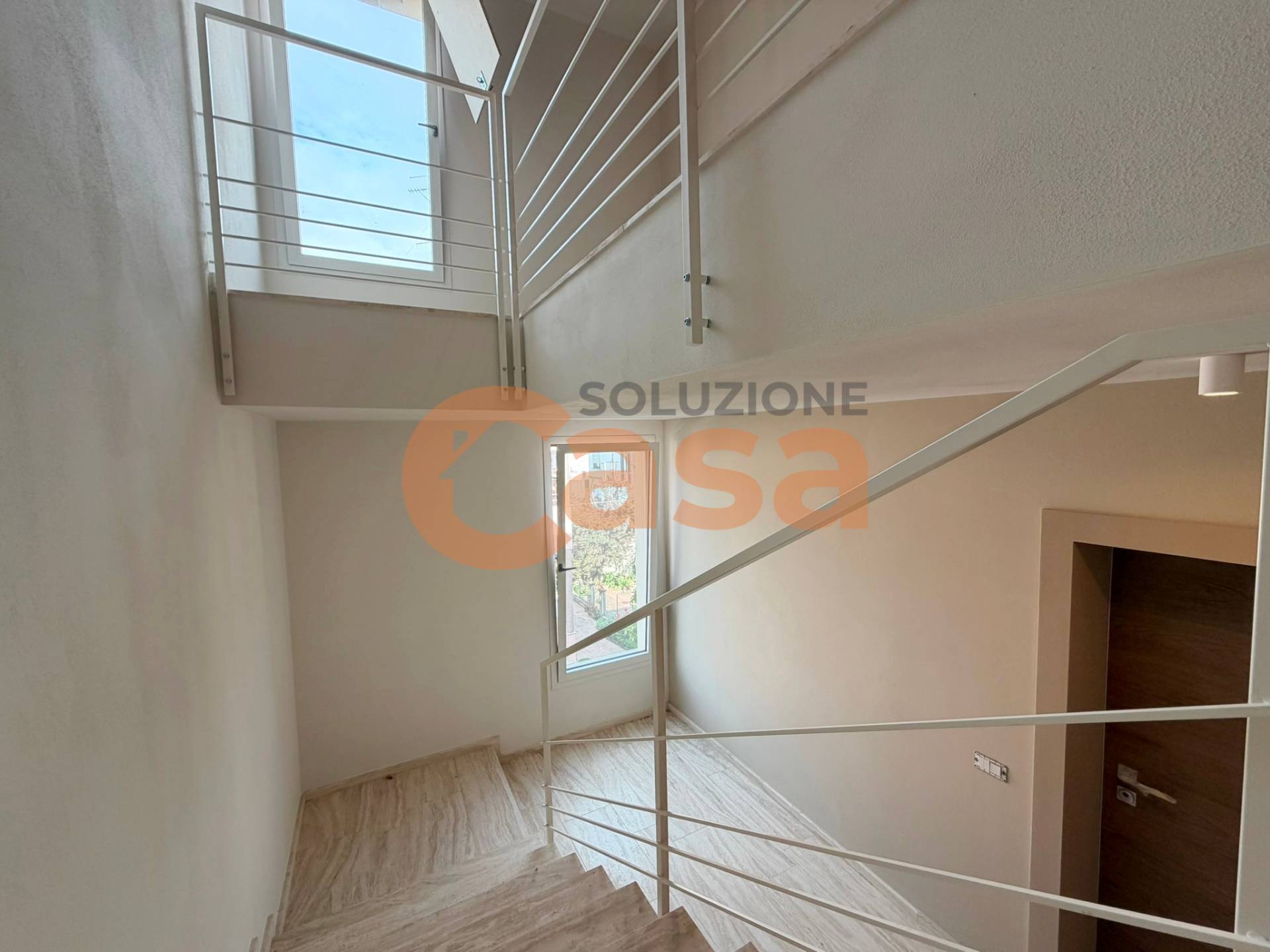 Appartamento in vendita a Piacenza, Viale Dante
