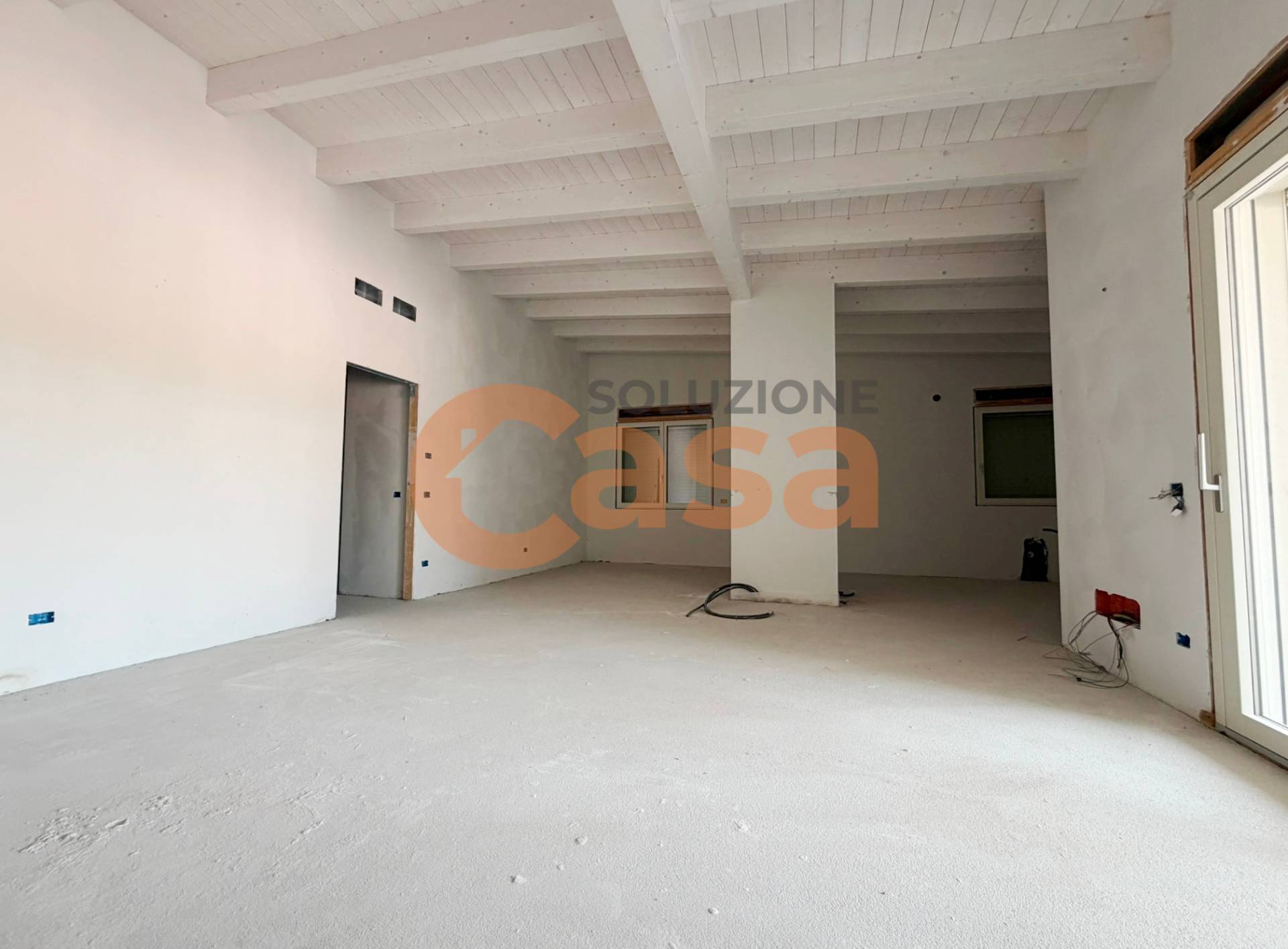 Appartamento in vendita a Piacenza, Viale Dante