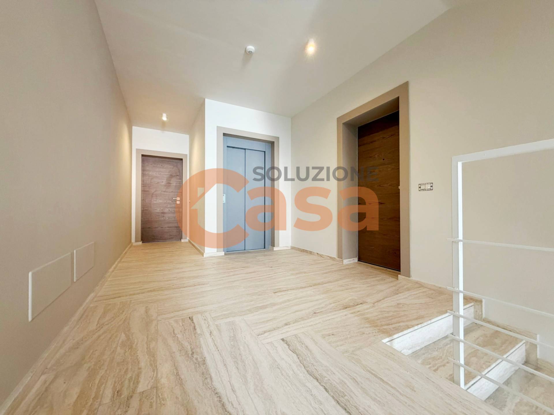 Appartamento in vendita a Piacenza, Viale Dante