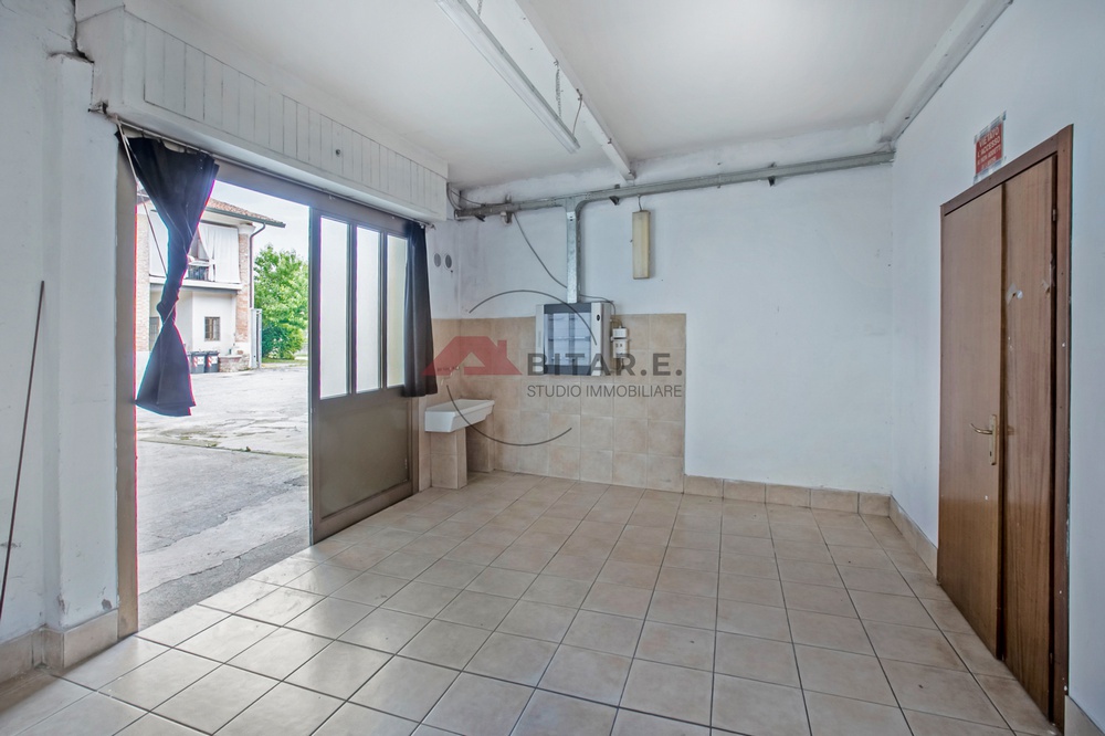 Magazzino in vendita in via roma, Mairano