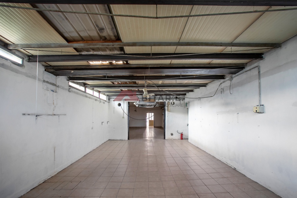 Magazzino in vendita in via roma, Mairano