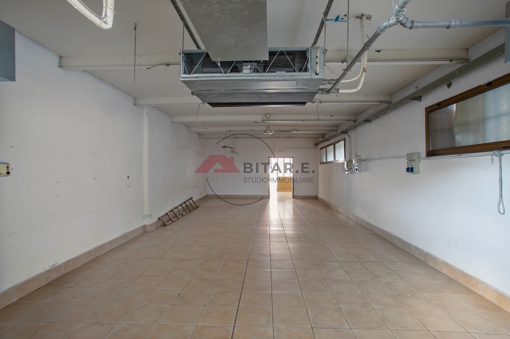 Magazzino in vendita in via roma, Mairano