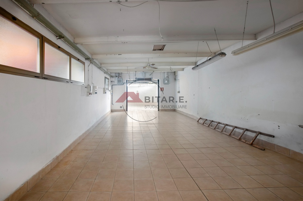 Magazzino in vendita in via roma, Mairano