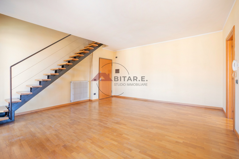 Bilocale con box in via marconi, Offlaga