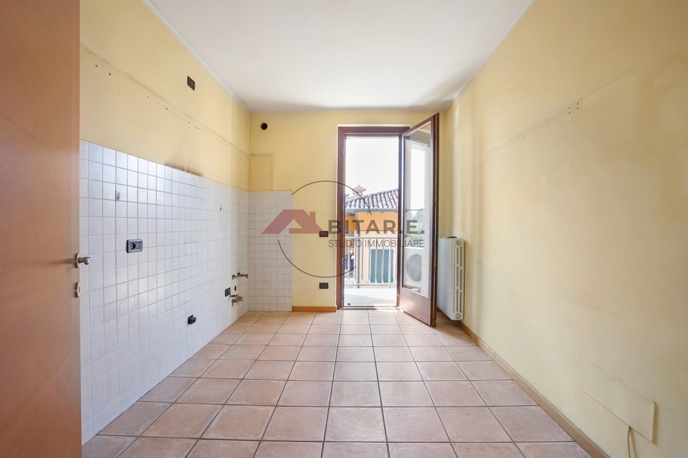 Bilocale con box in via marconi, Offlaga