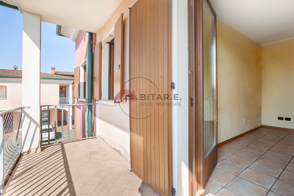 Bilocale con box in via marconi, Offlaga