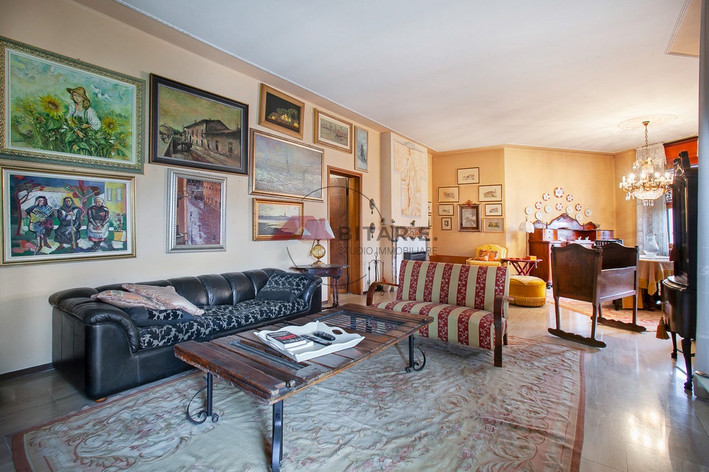Villa con giardino in via brescia, Gambara