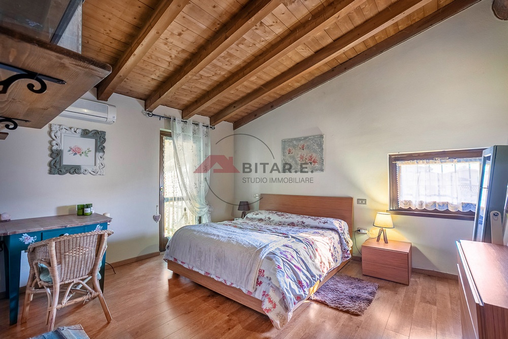 Villa con giardino in via brescia, Barbariga