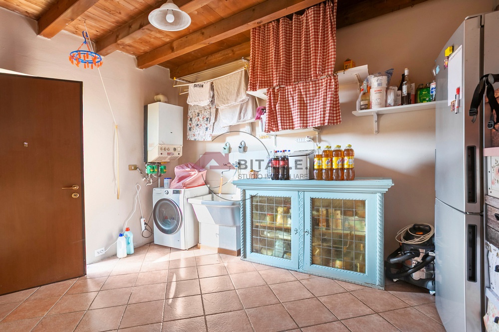 Villa con giardino in via brescia, Barbariga