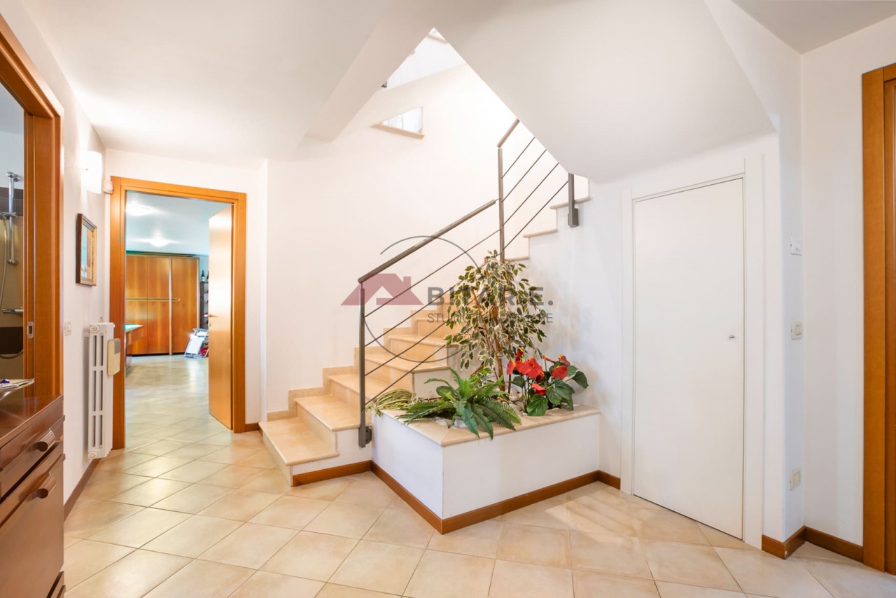 Villa con giardino a Poncarale