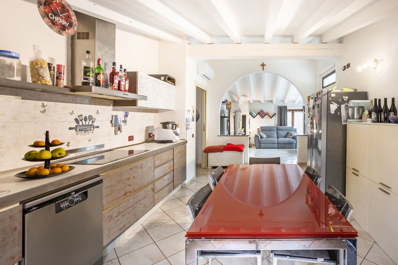 Villa ristrutturata a Paratico