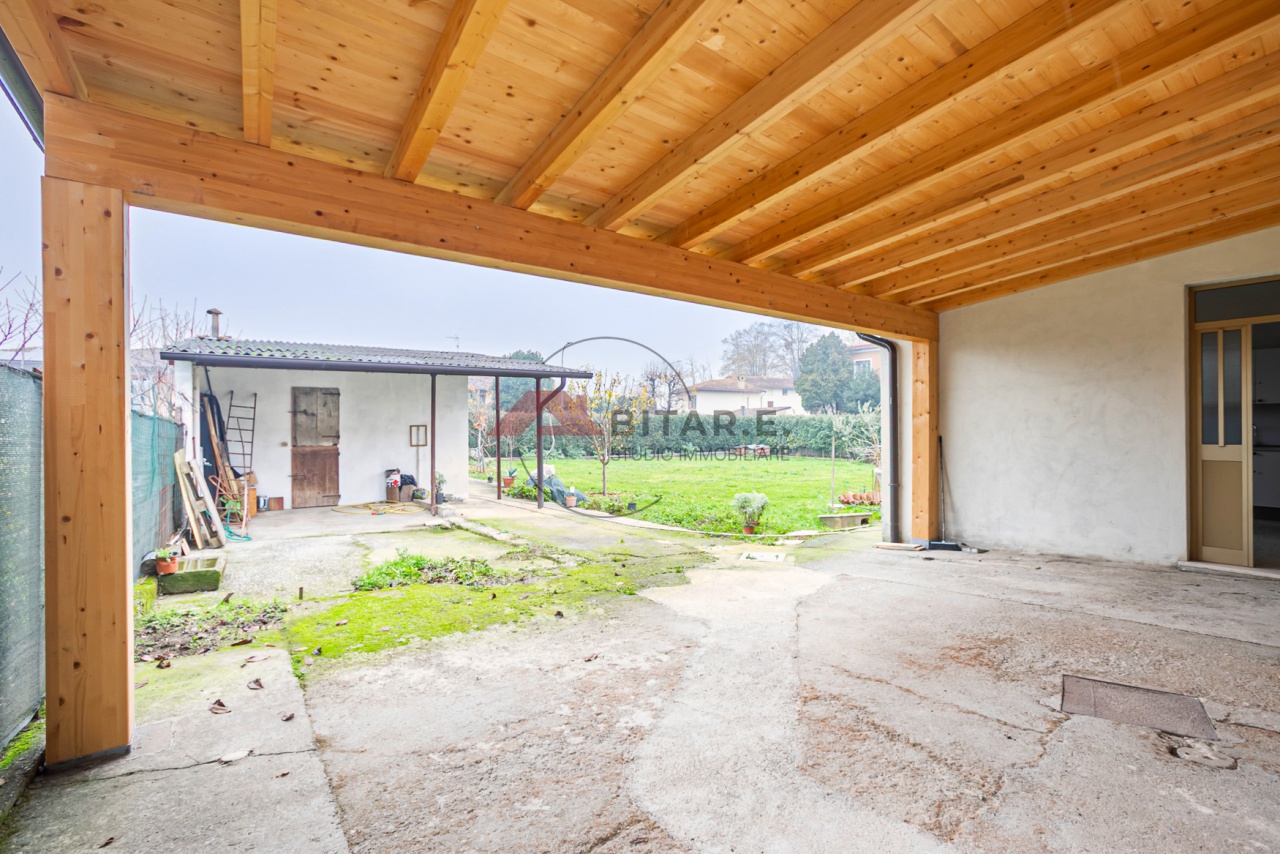 Villa con giardino a Milzano