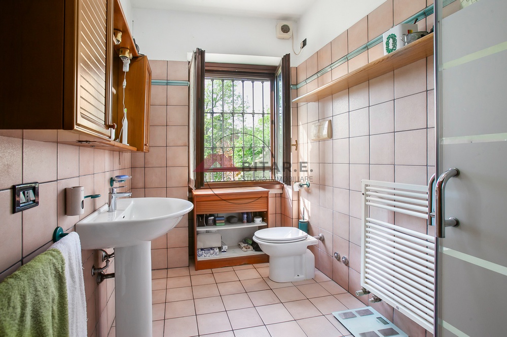 Casa indipendente con giardino in via statale 11, Calcinato