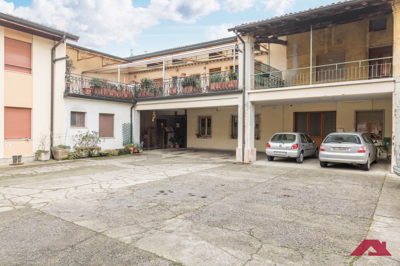 Casa indipendente con terrazzo a Mairano