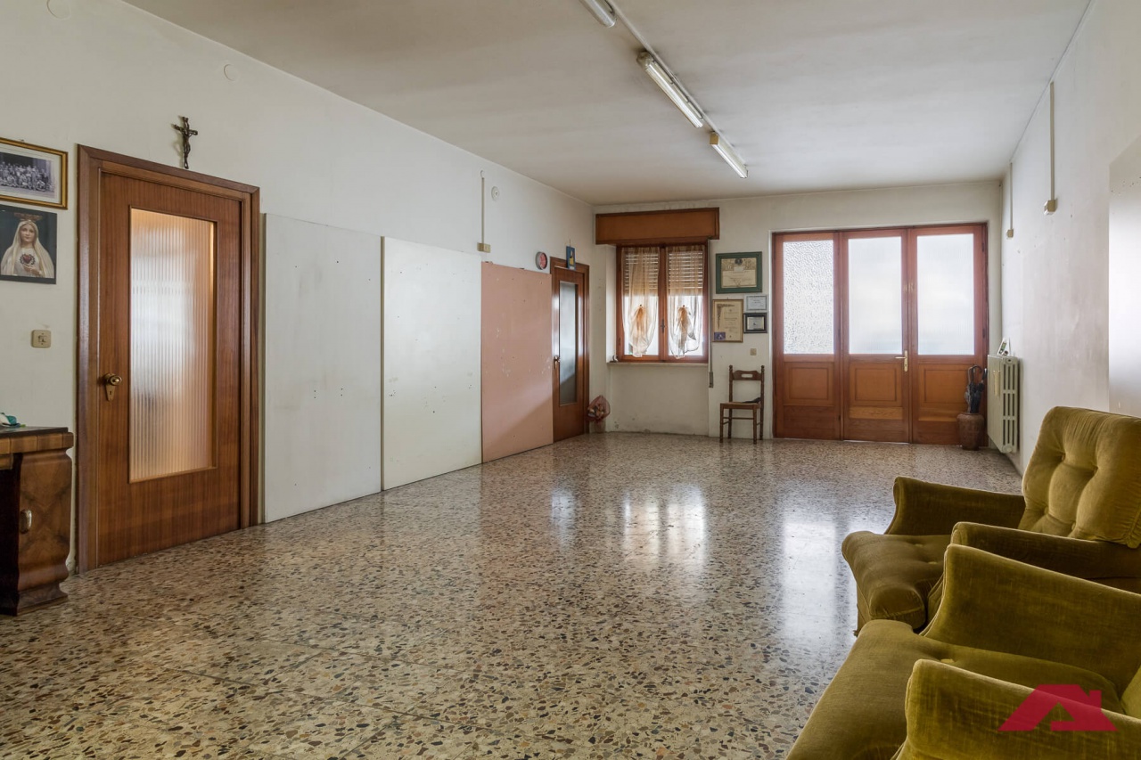 Casa indipendente con terrazzo a Mairano