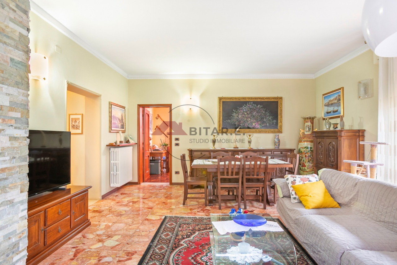 Quadrilocale con giardino a Brandico