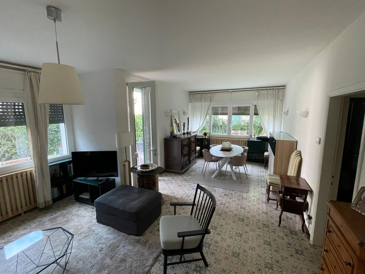 Villa con giardino a Pietrasanta