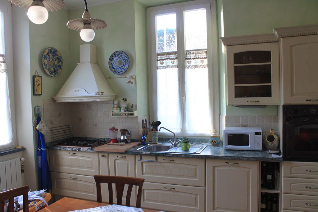 Villa arredata in affitto a Pietrasanta