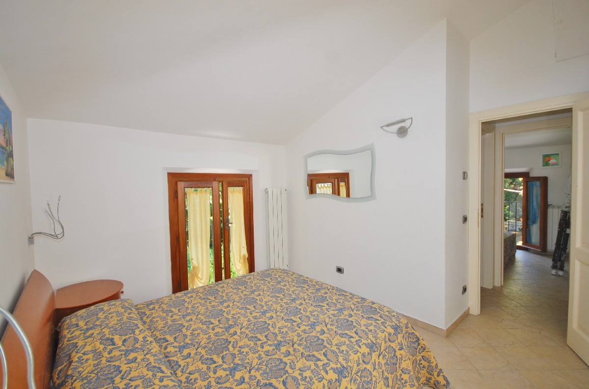 Villa arredata in affitto a Pietrasanta