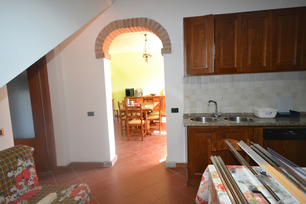 Casa indipendente arredata in affitto a Pietrasanta