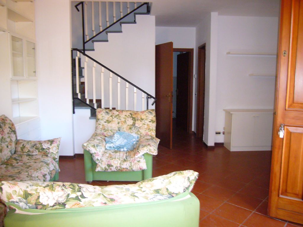 Casa indipendente arredata in affitto a Pietrasanta