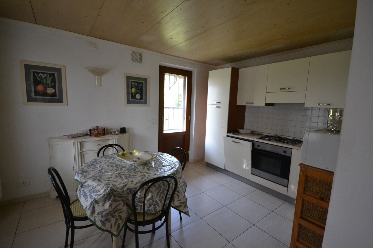 Villa arredata in affitto a Pietrasanta