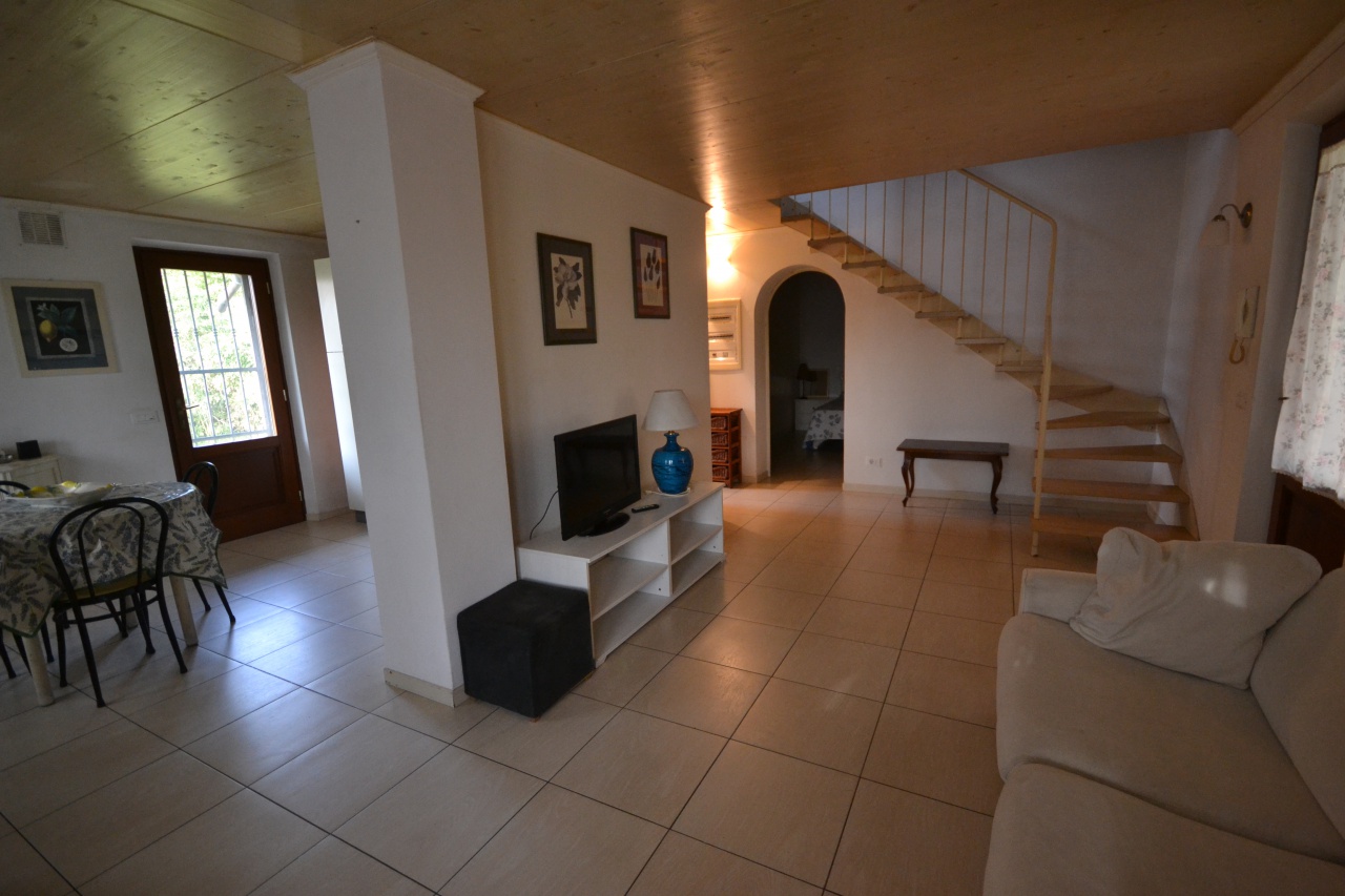 Villa arredata in affitto a Pietrasanta