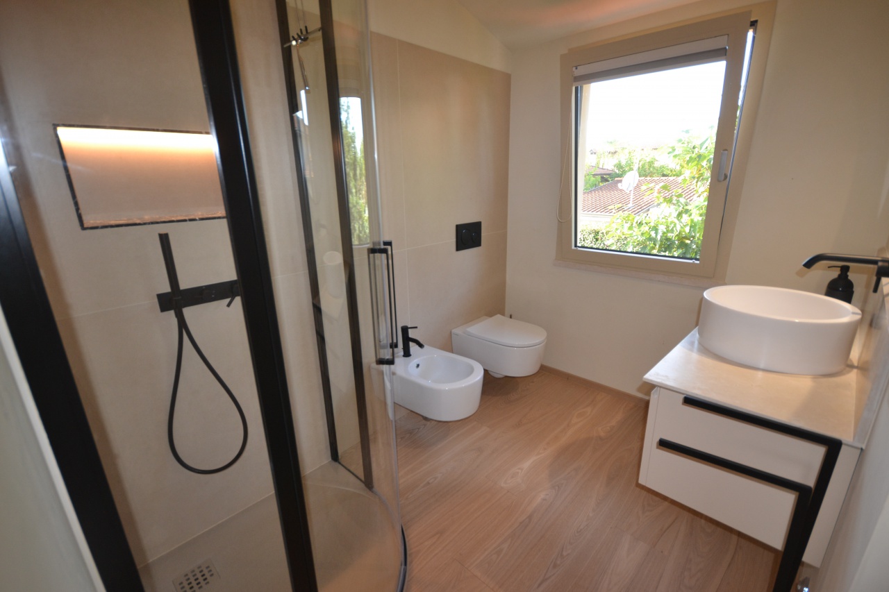 Villa arredata in affitto a Forte dei Marmi