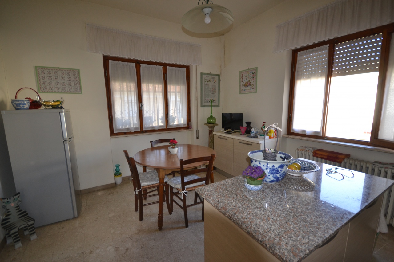 Casa indipendente con terrazzo a Pietrasanta