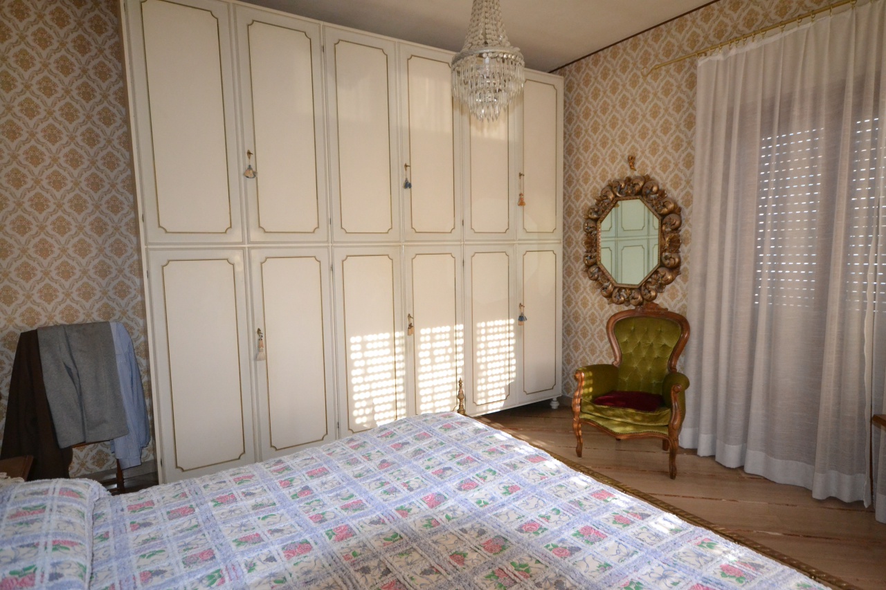 Casa indipendente con terrazzo a Pietrasanta