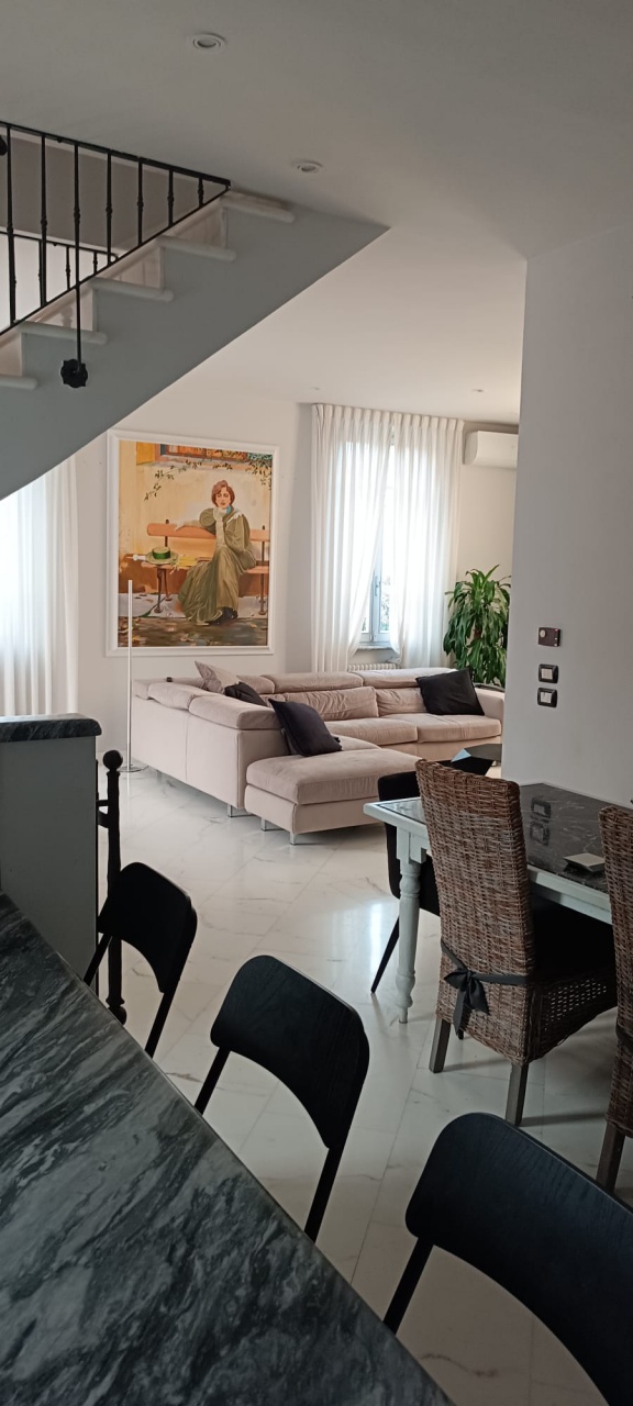 Villa arredata in affitto a Pietrasanta