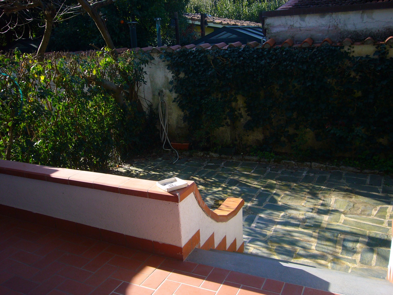 Casa indipendente arredata in affitto a Pietrasanta