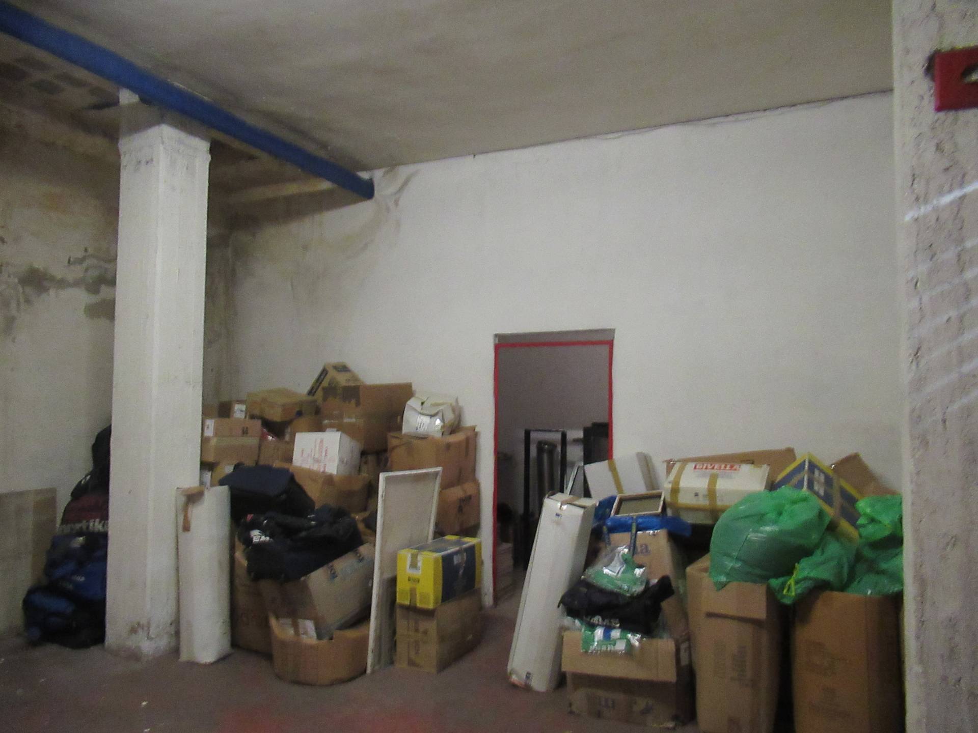 Box o garage in vendita a Pescara, Zona Ospedale