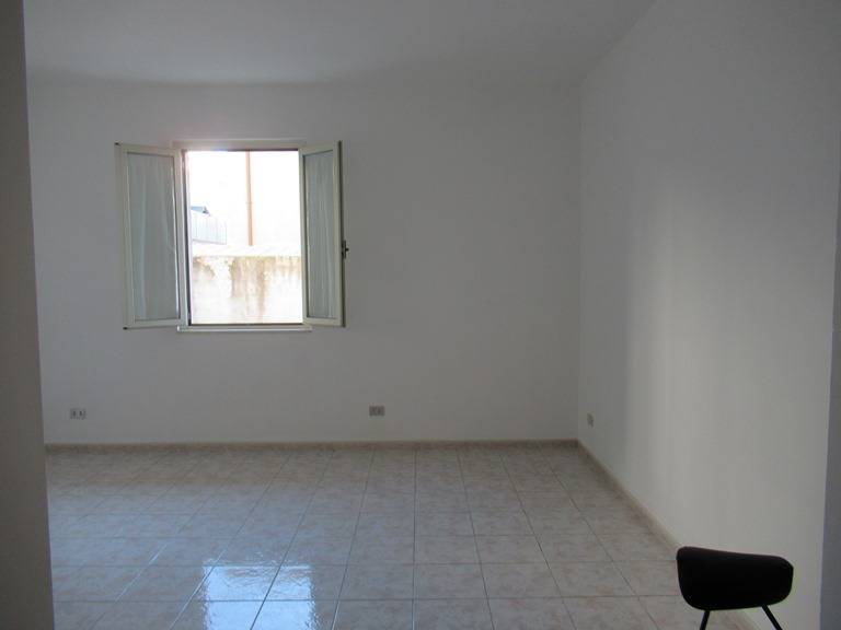 Locale commerciale in affitto a Pescara, Zona Ospedale